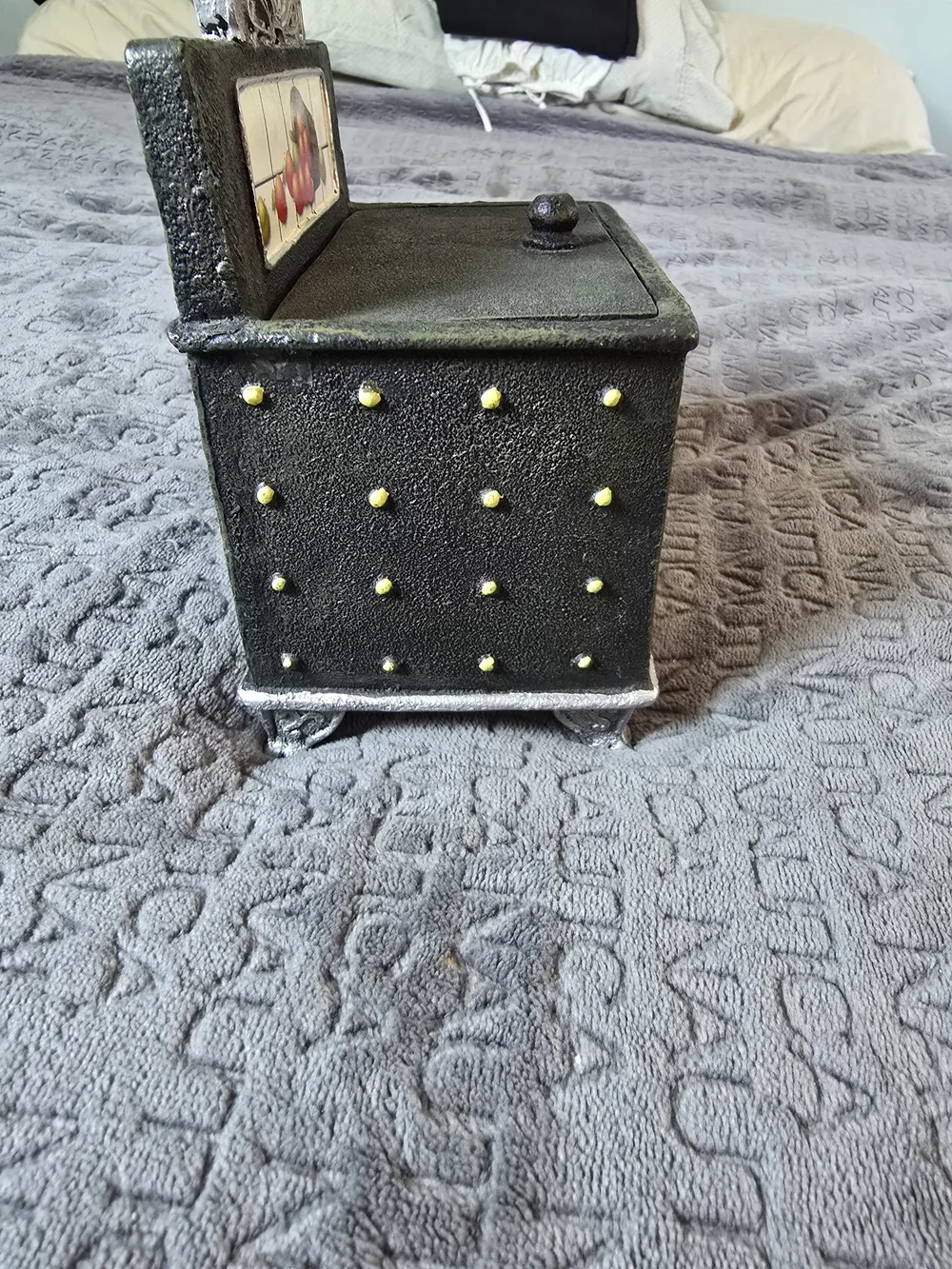 Collections Etc. Vintage Cast Iron Stove Shaped Recipe Box Kitchen Decor Black